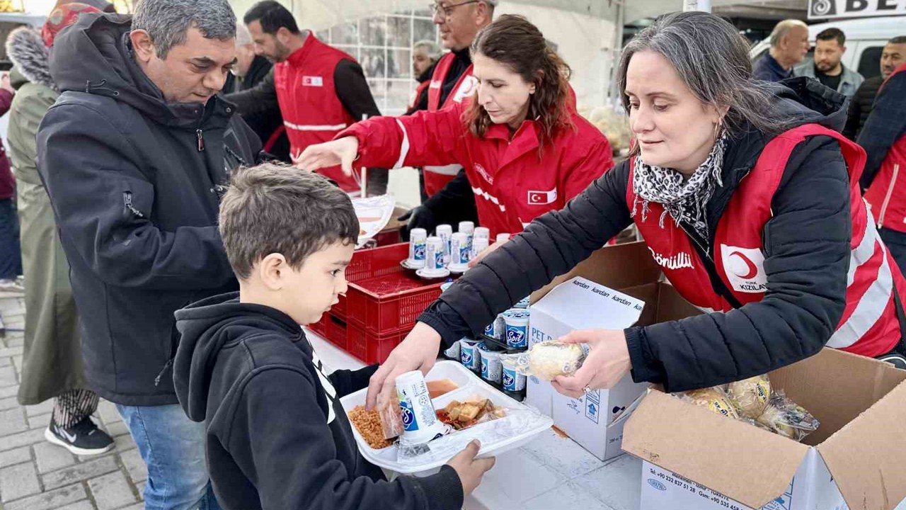 Manisa Türk Kızılay’dan Ramazan’da 85 bin kişilik iftar
