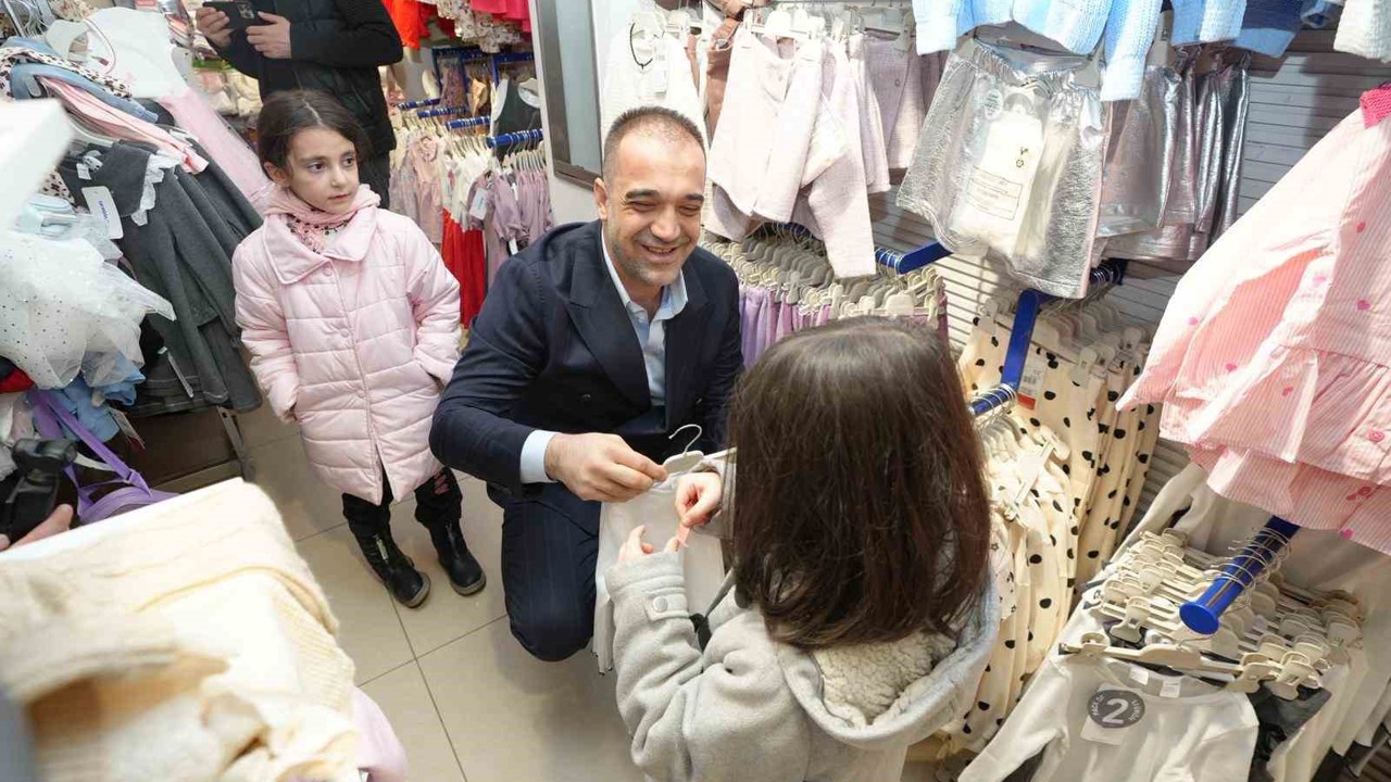 MHP’den 500 çocuğa bayramlık elbise
