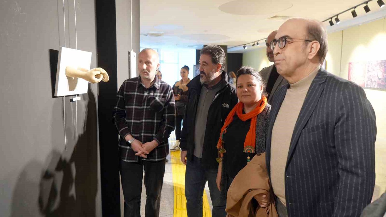 Kastamonu Üniversitesi’nde "18 Mart Çanakkale Zaferi" sergisi açıldı
