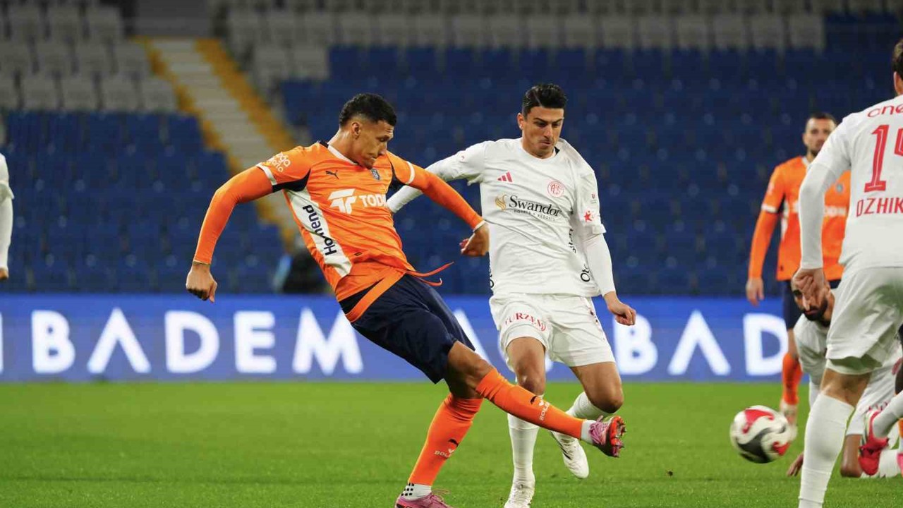 Trendyol Süper Lig: RAMS Başakşehir: 0 - Antalyaspor: 0 (Maç sonucu)
