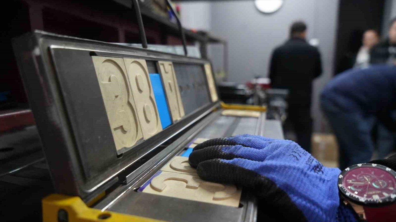 1 yıllık plaka 20 günde basıldı: Samsun’da 8 bin plaka değişti
