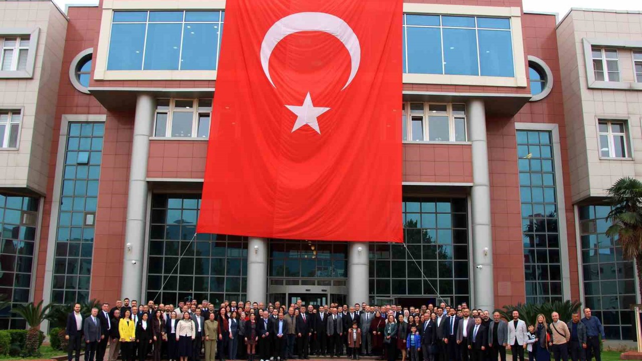 ADÜ’de geleneksel bayramlaşma töreni gerçekleşti
