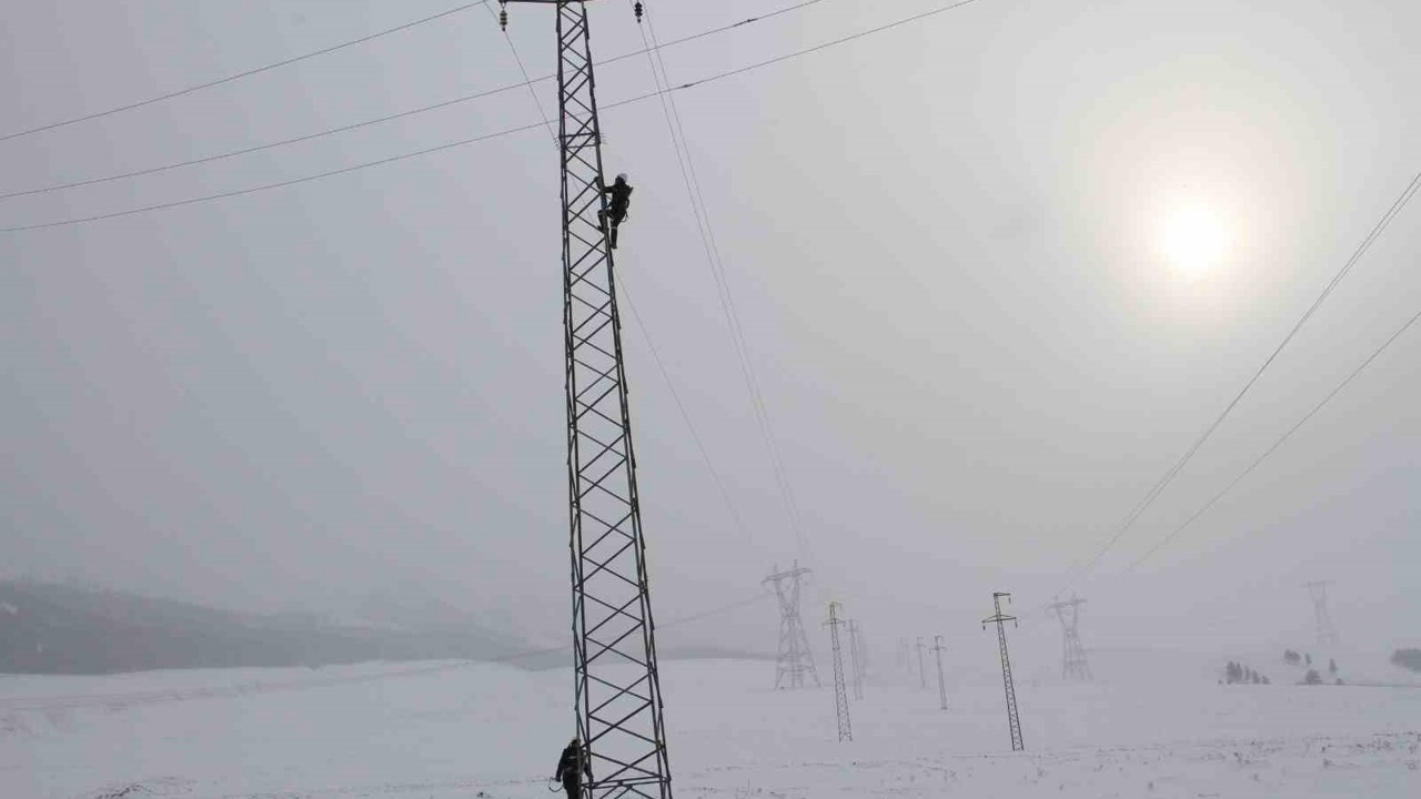 Aras Elektrik; "Bayram boyunca kesintisiz enerji için sahadayız"
