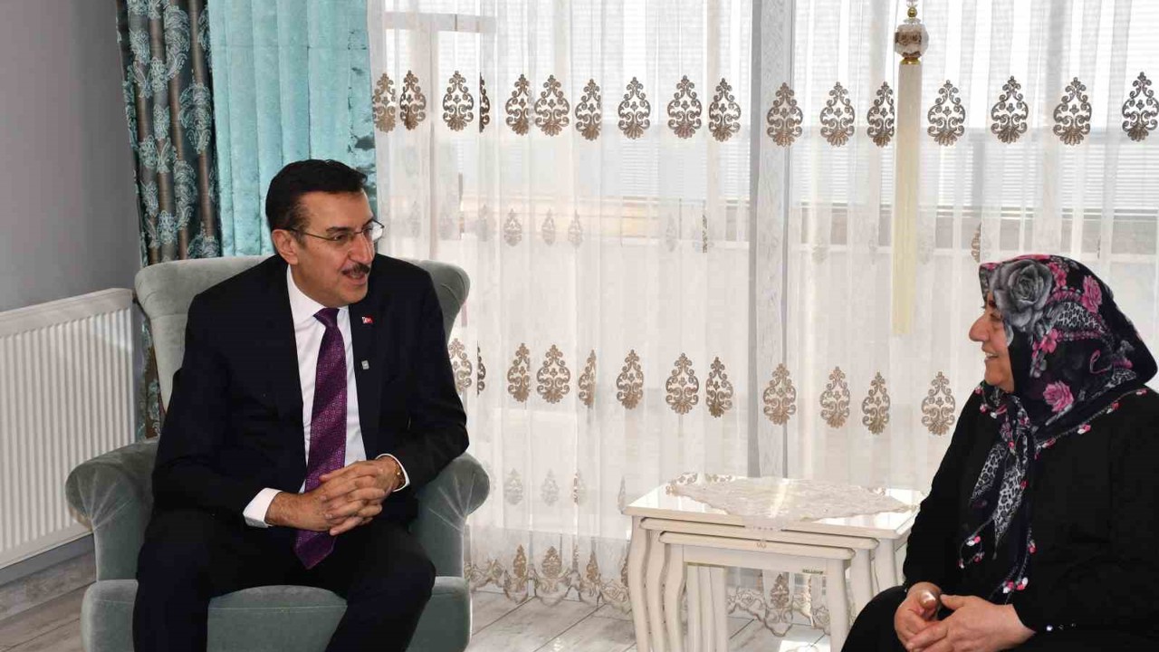 AK Parti Malatya Milletvekili Tüfenkci’den şehit ailelerine ziyaret
