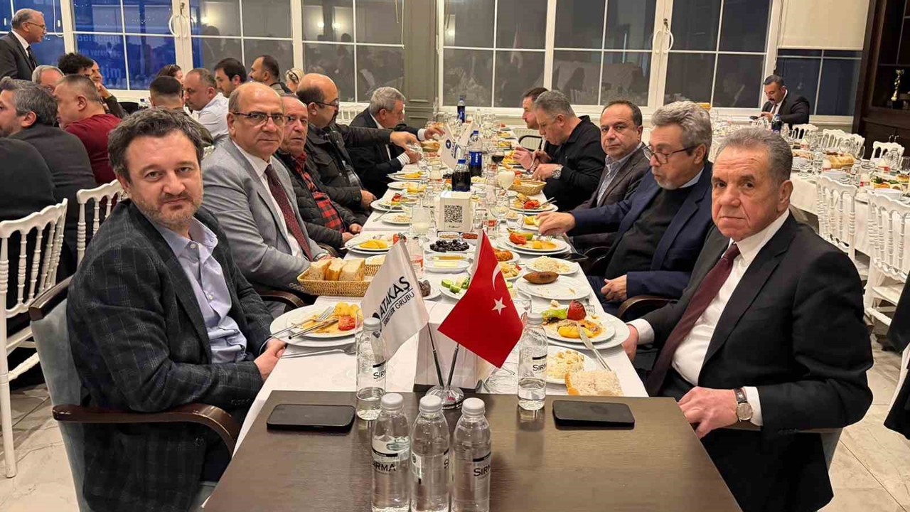 Atakaş ailesi iftar sofrasında buluştu
