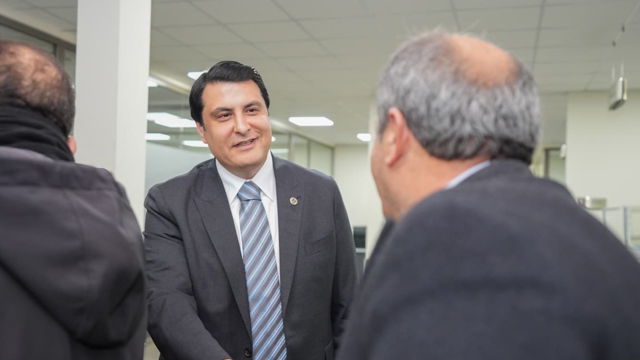 Yılmaz, belediye çalışanlarıyla bayramlaştı
