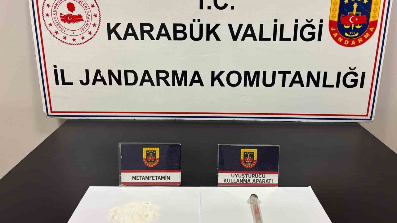 Karabük’te uyuşturucu operasyonu: 3 gözaltı
