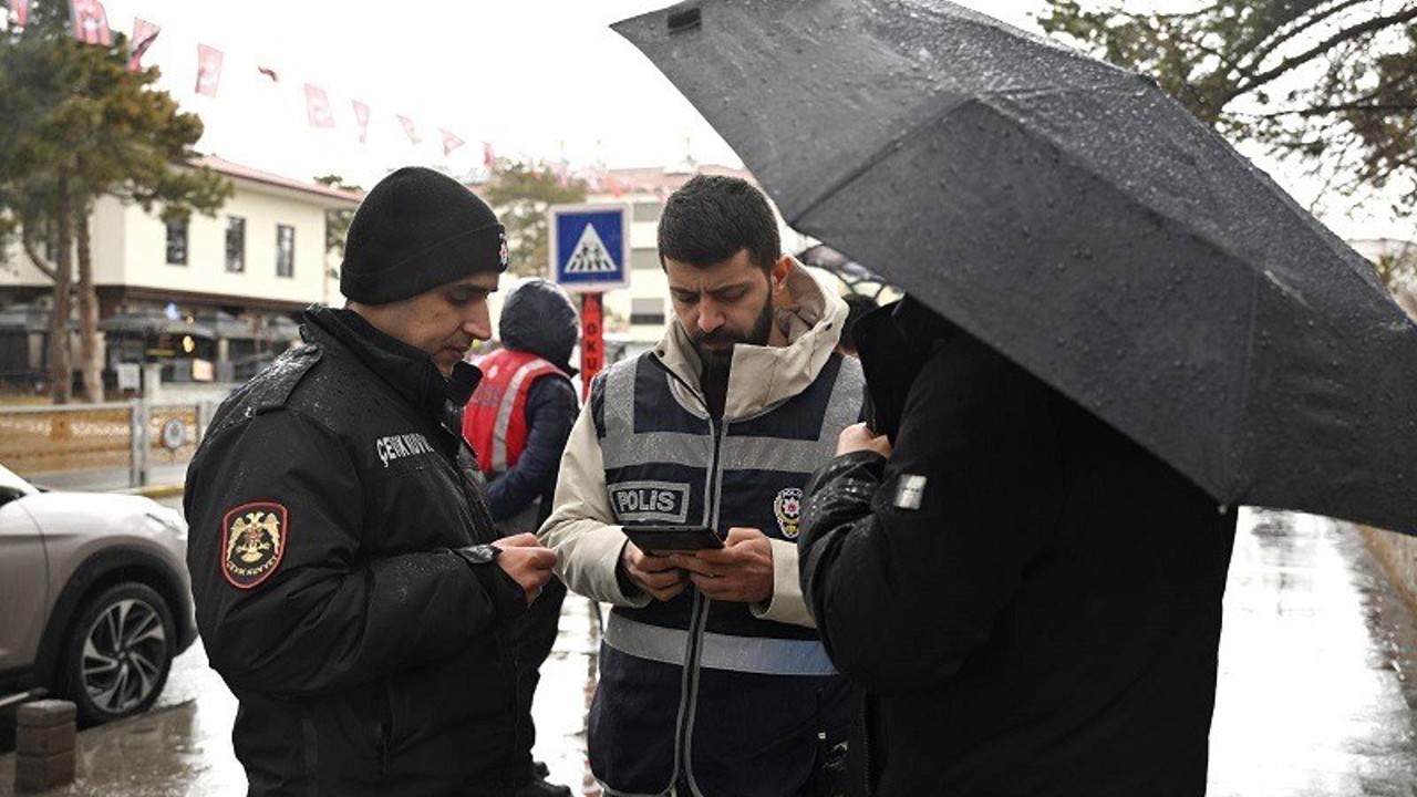 Erzincan’da bayram öncesi güvenlik ve sağlık tedbirleri artırıldı
