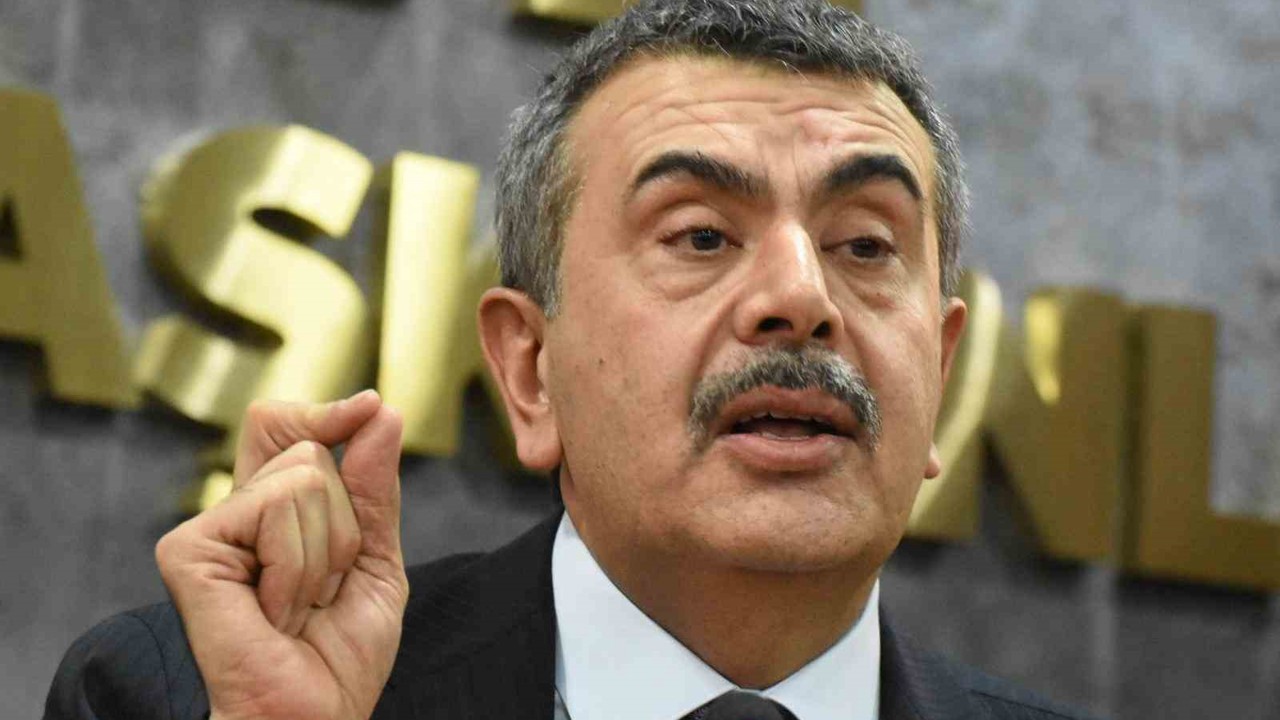 Milli Eğitim Bakanı Tekin: "CHP’de olanları seyretmekten ülkem adına utanıyorum"
