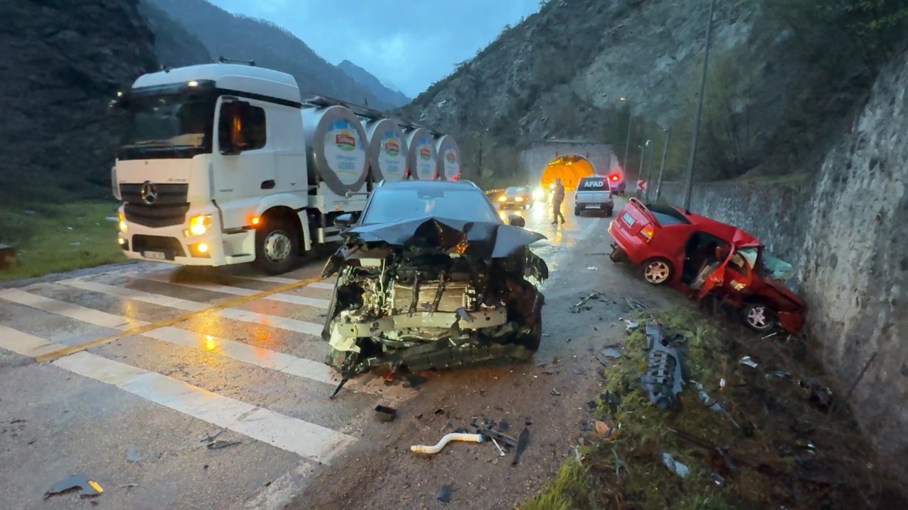 Karabük’te feci kaza: 1 ölü, 5 yaralı
