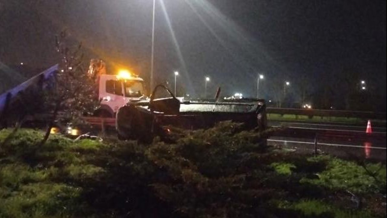 Kuzey Marmara Otoyolu Hüseyinli Kavşağı’nda trafik kazası: 1 ölü, 1 yaralı
