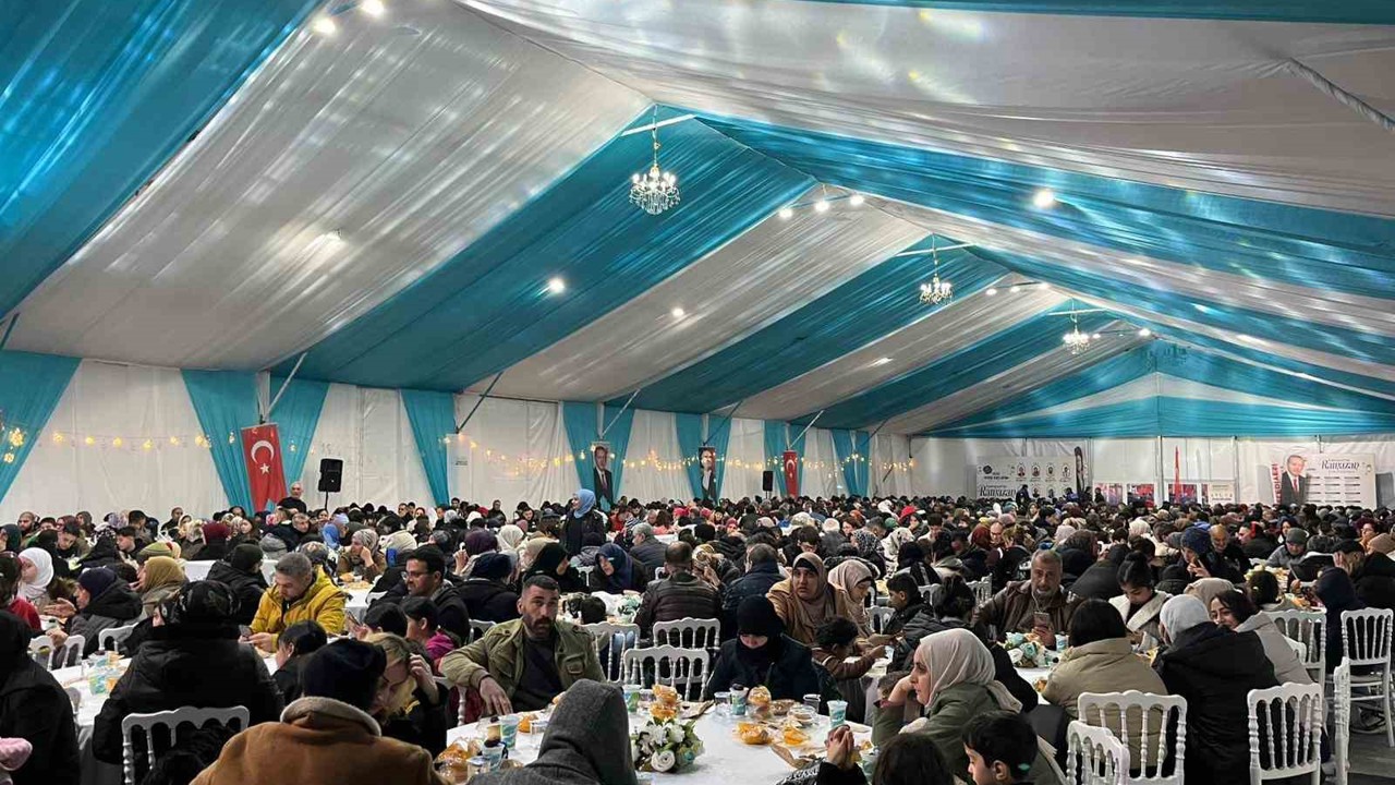 Esenyurt’ta Ramazan boyunca her gün 14 bin kişi iftar sofralarında ağırlandı
