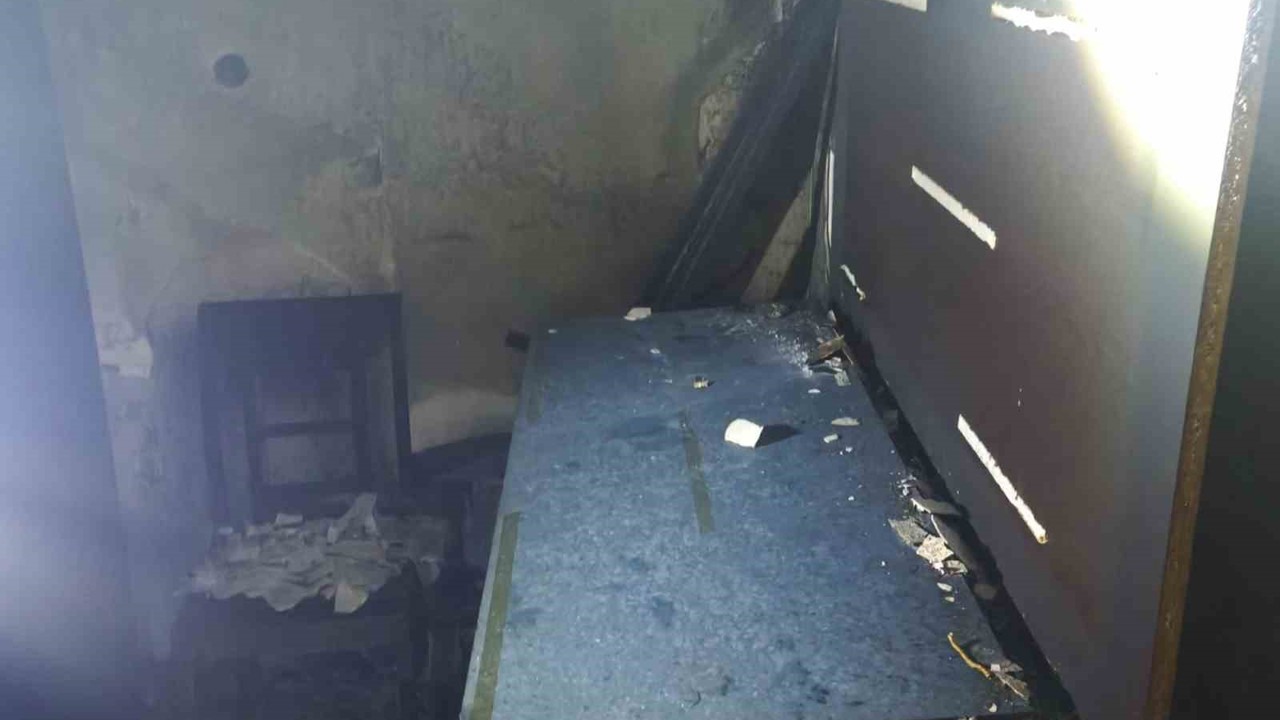 Iğdır’da günlük kiralık dairede yangın
