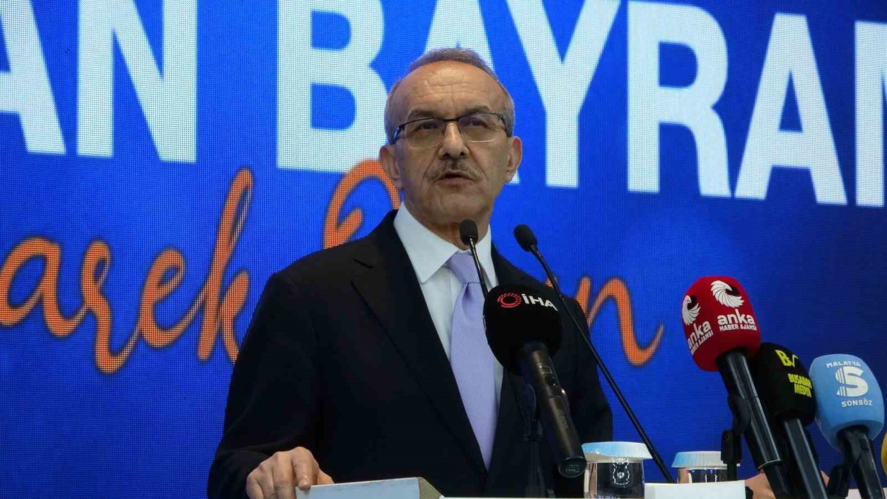 Malatya’da bayramlaşma programına yoğun katılım
