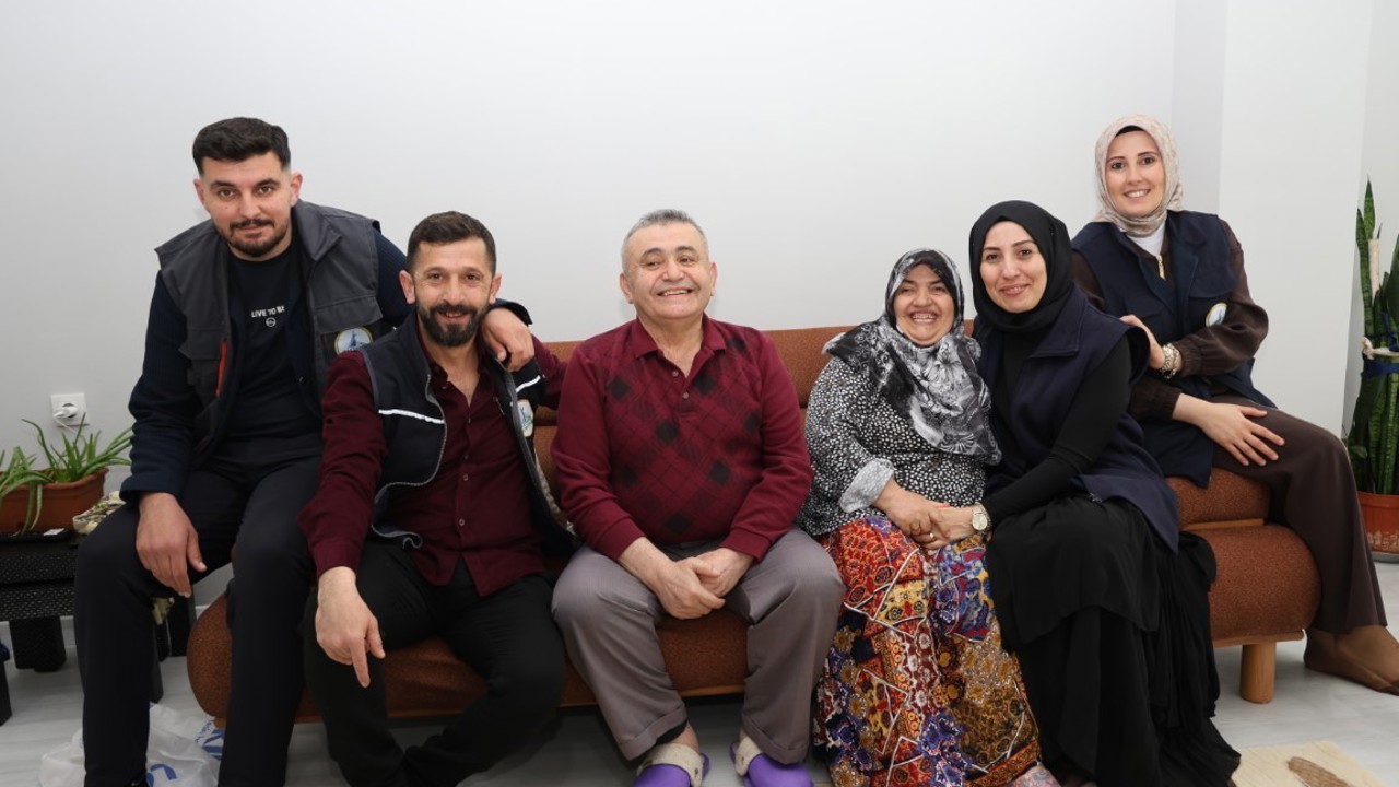 Kartepe’de bayramda gönüllere dokunan ziyaret
