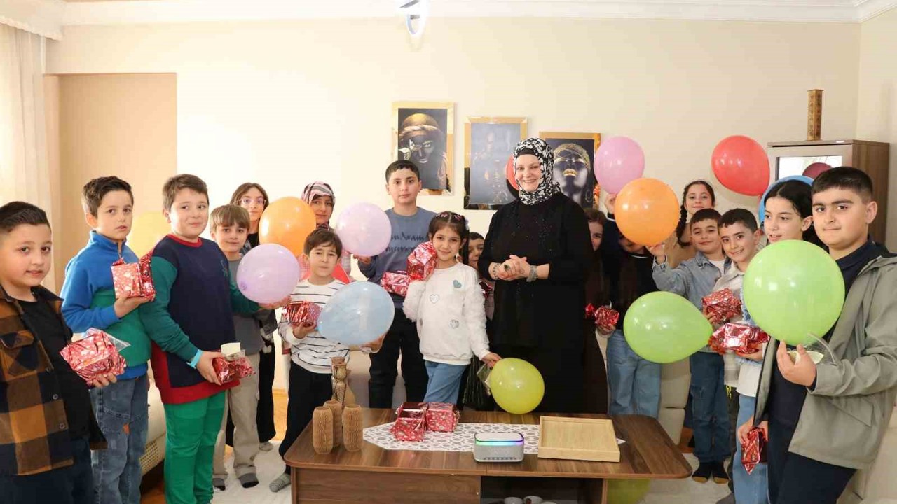 Çocuklara bayram tadında misafirlik
