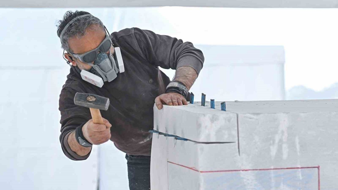 Marble İzmir’de mermer sanata dönüşüyor
