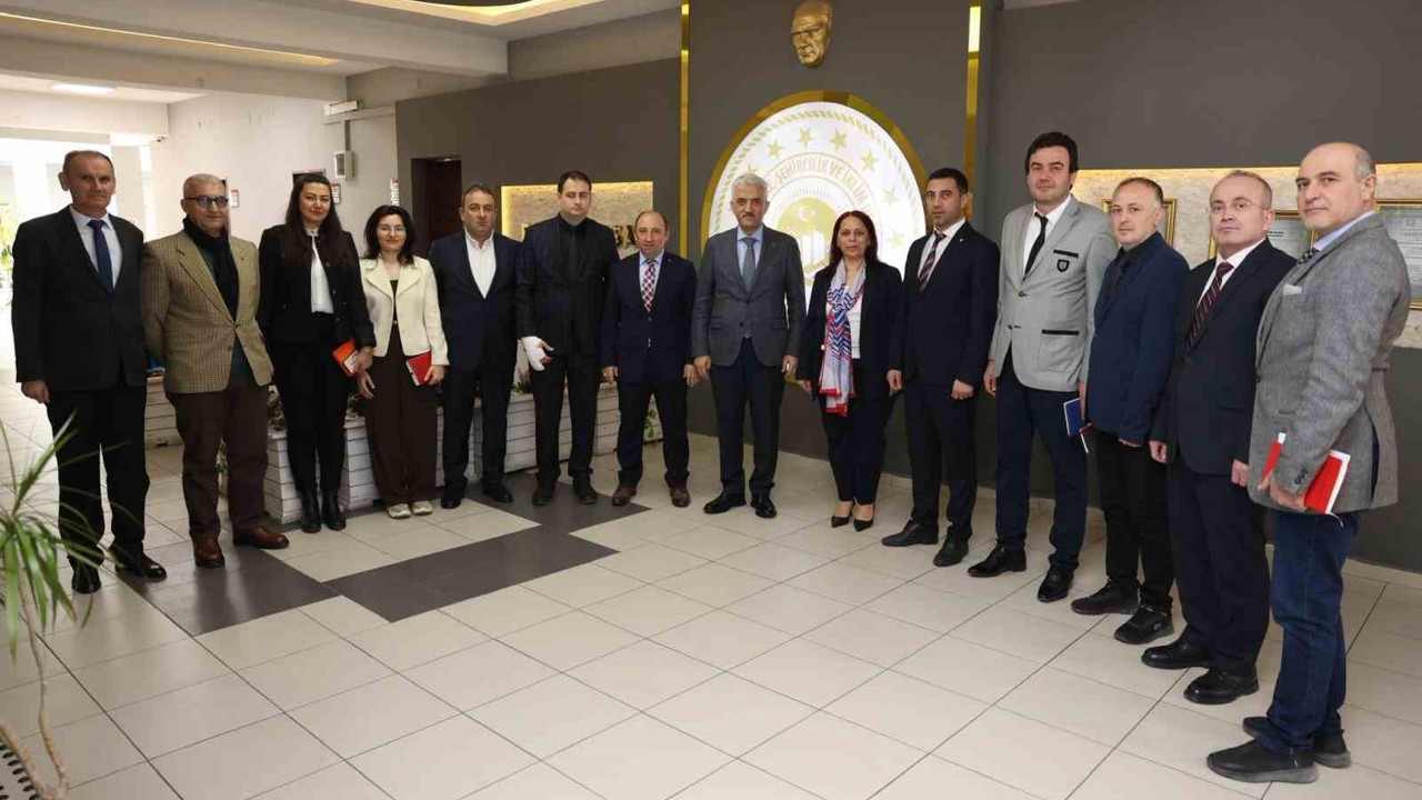 Düzce’de çevre ve şehircilik çalışmaları değerlendirildi
