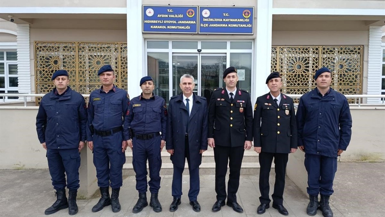 Kaymakam Abay, bayramda güvenlik güçlerini yalnız bırakmadı
