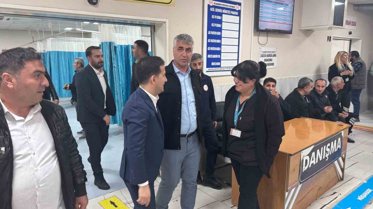 Başkan Aküzüm bayramda çalışanlarla bir araya geldi
