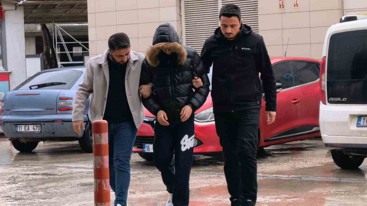 Bursa’da cami içerisinde çekilen tepki çeken video sonrası şüpheli tutuklandı
