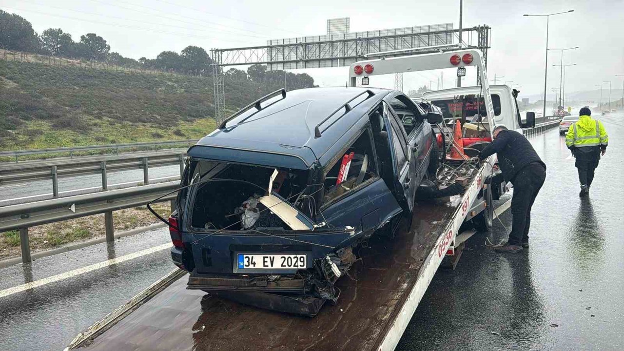 Sultangazi Cebeci Tüneli’nde art arda iki kaza: 9 yaralı
