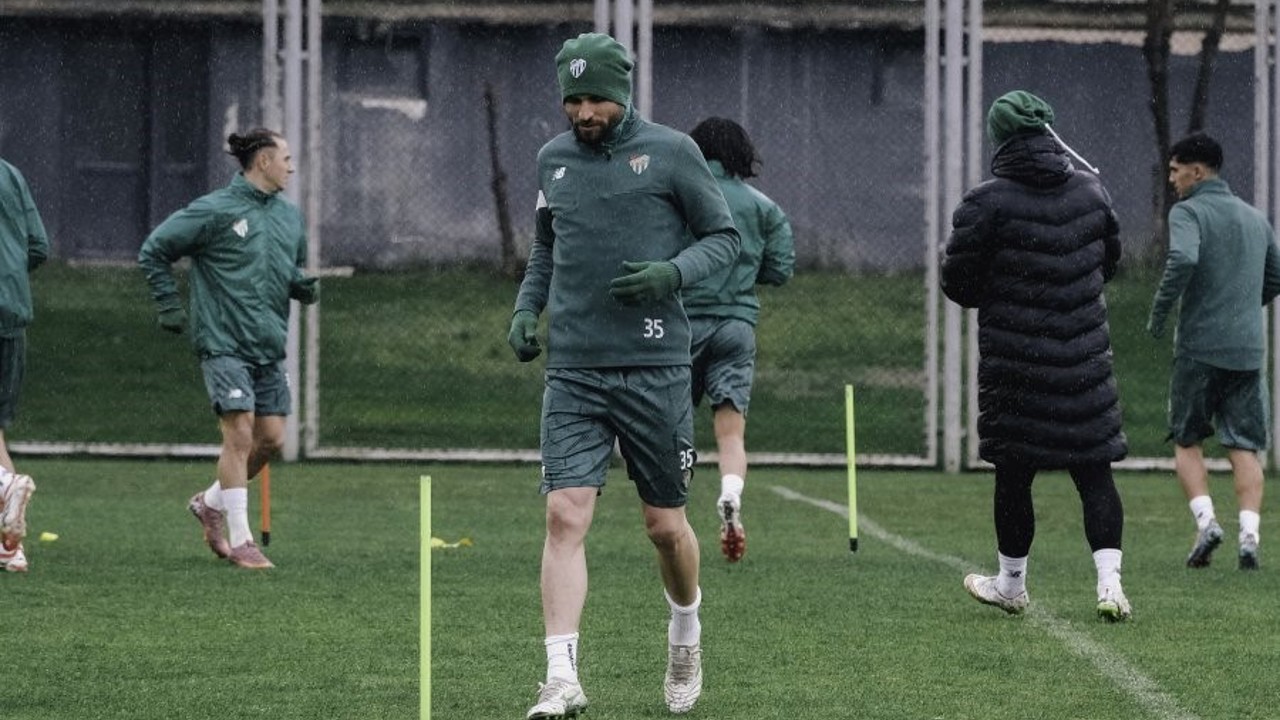 Bursaspor’da Gebze hazırlıkları sürüyor
