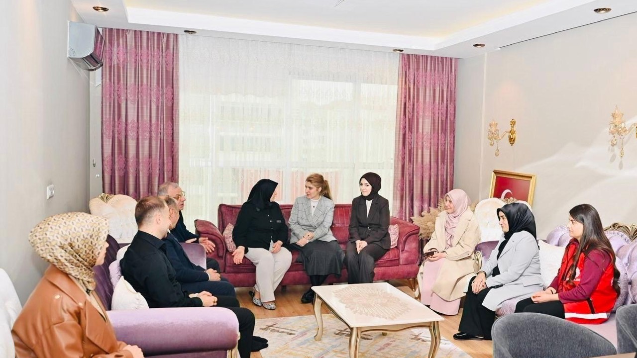 Milletvekili Ölmeztoprak’tan şehit ailesine bayram ziyareti
