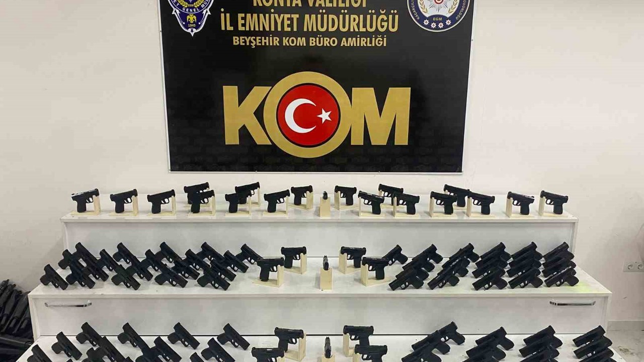 Konya polisinden silah kaçakçılarına operasyon
