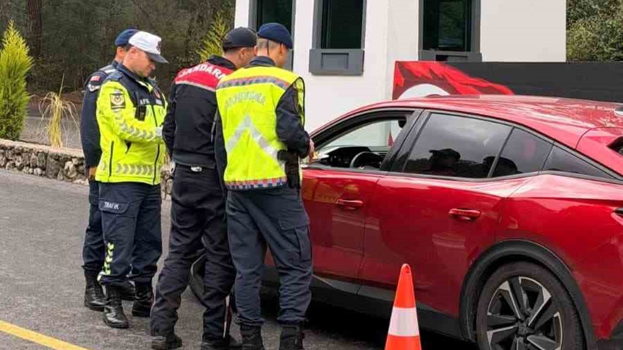 Fethiye’de Jandarmadan bayram uygulaması
