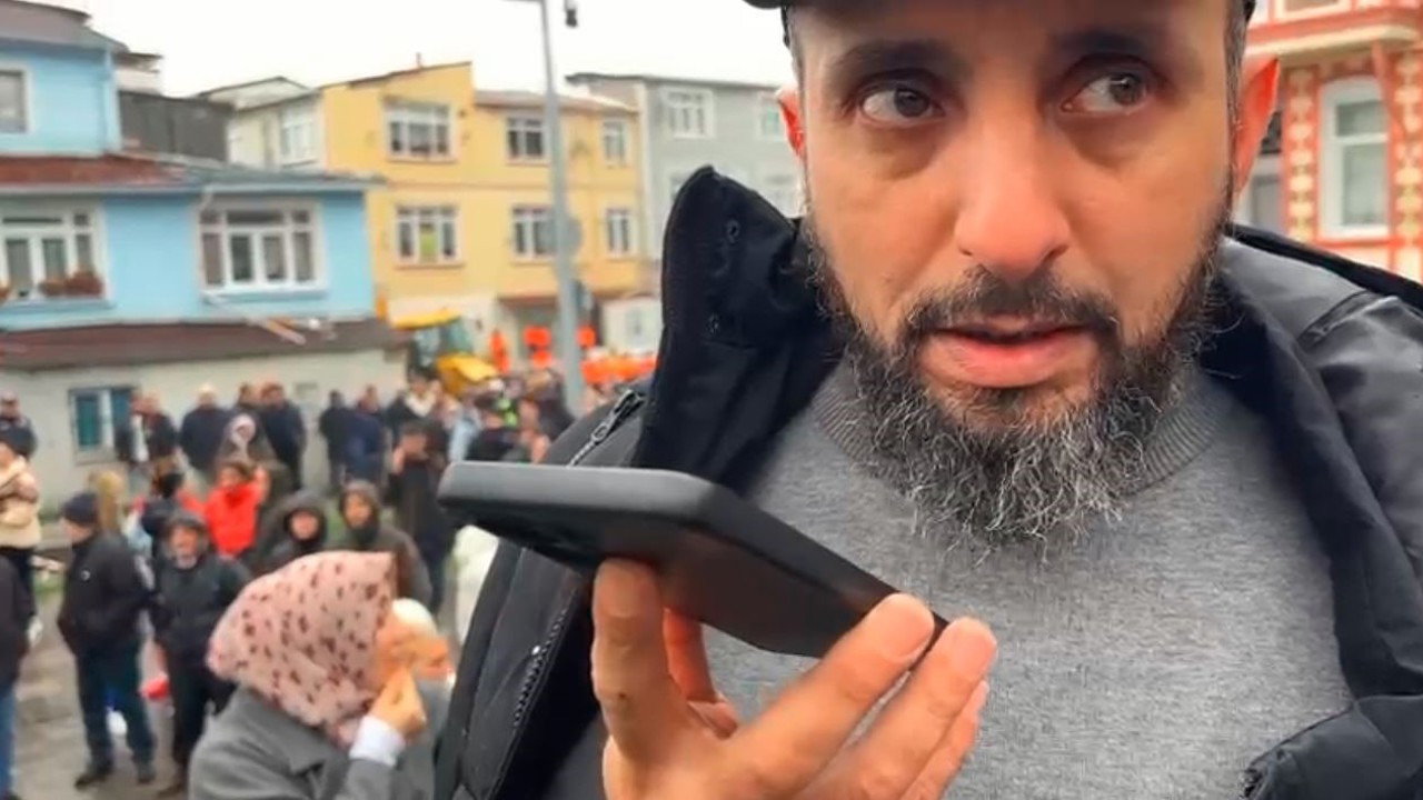 Fatih’te enkaz altındaki yakınıyla telefonda görüştü
