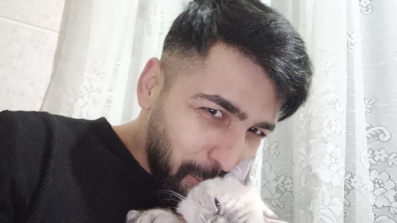 Antalya’da evde ölü bulunan gencin teyzesinden yürek yakan ağıt: "Dayanamam ben, içim yanıyor"
