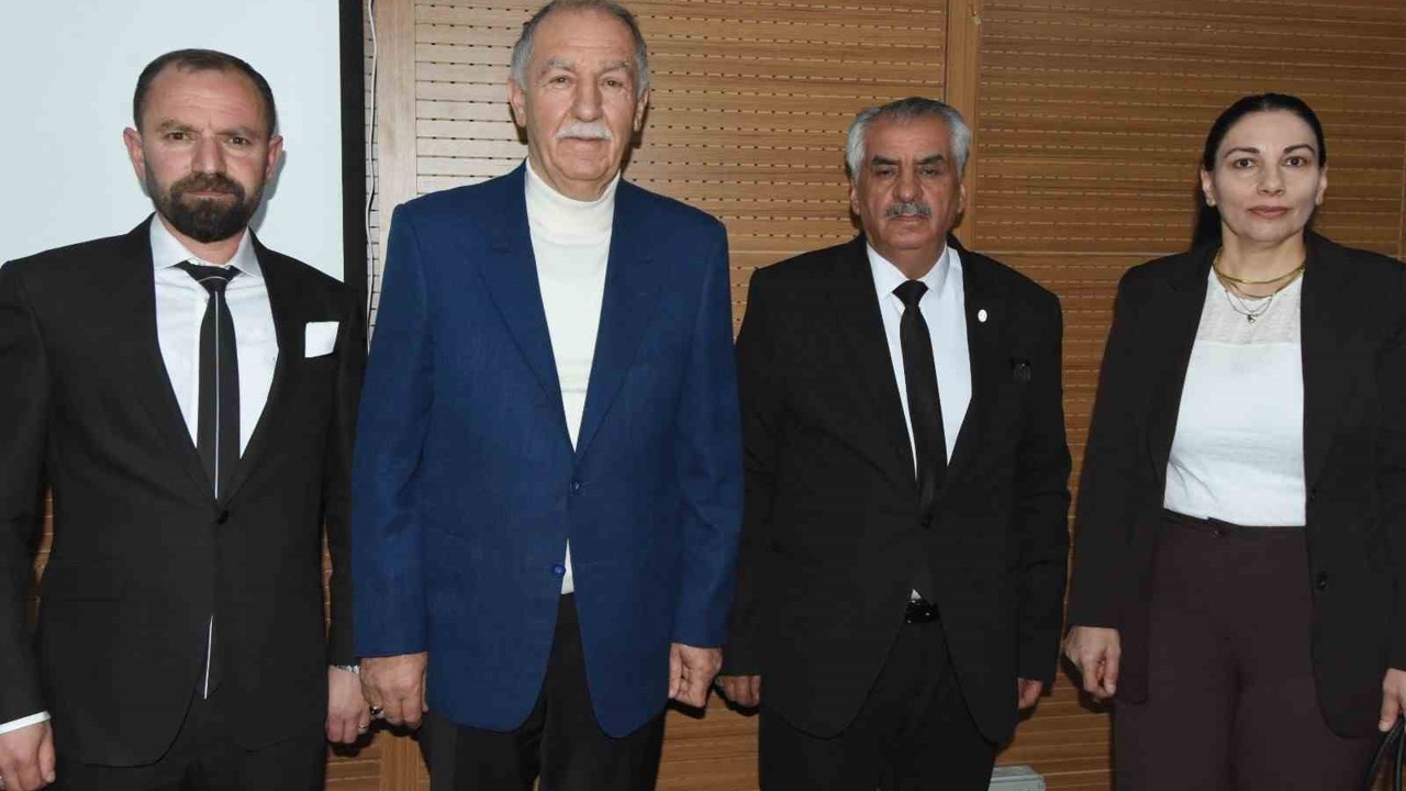 Şenkaya’da Esnaf Odası’na kadın eli
