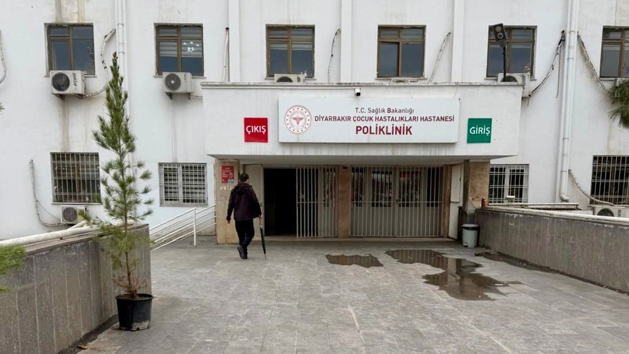 Çocuk Hastalıkları Hastanesinde bayramda örnek uygulama
