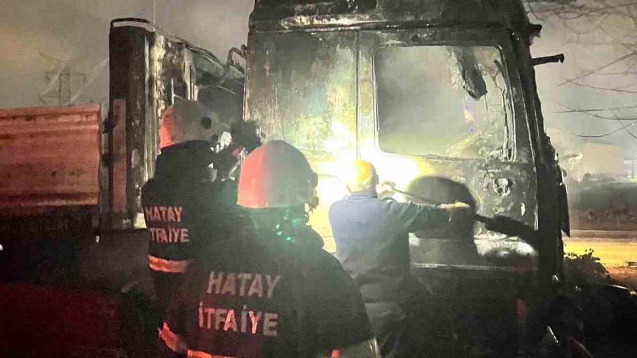 Dörtyol’da tır yangını
