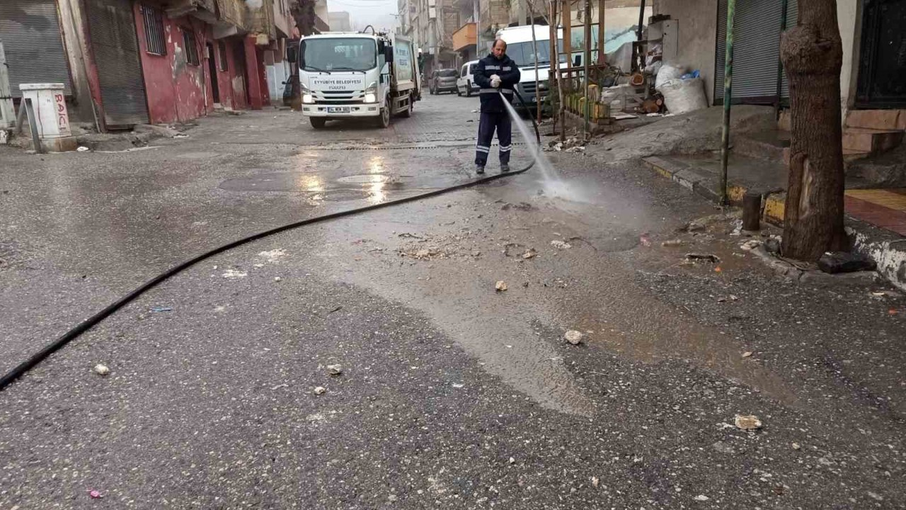 Eyyübiye’de selin izleri siliniyor
