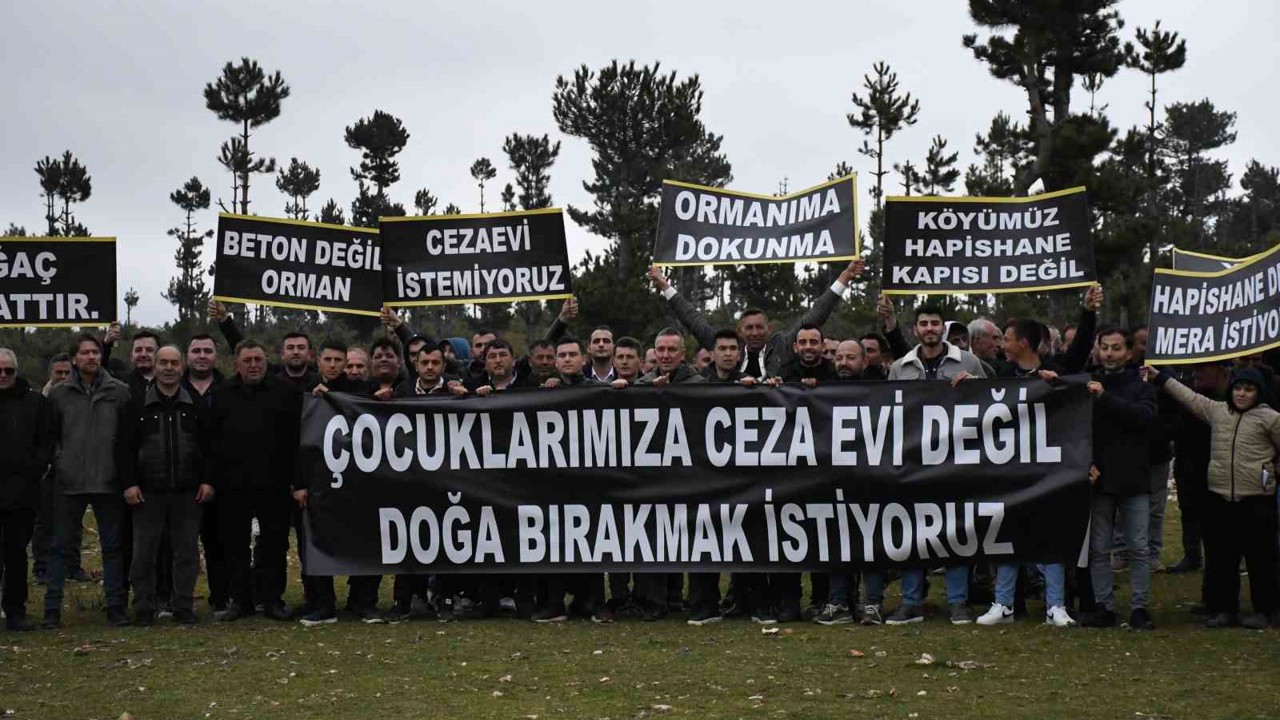 Köylülerden meraya yapılması planlanan cezaevine tepki
