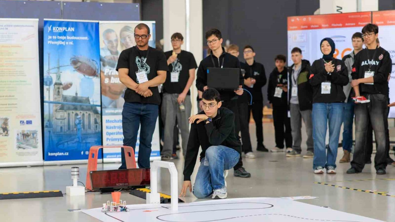 Bursa Erkek Lisesi Türkiye’nin gururu oldu
