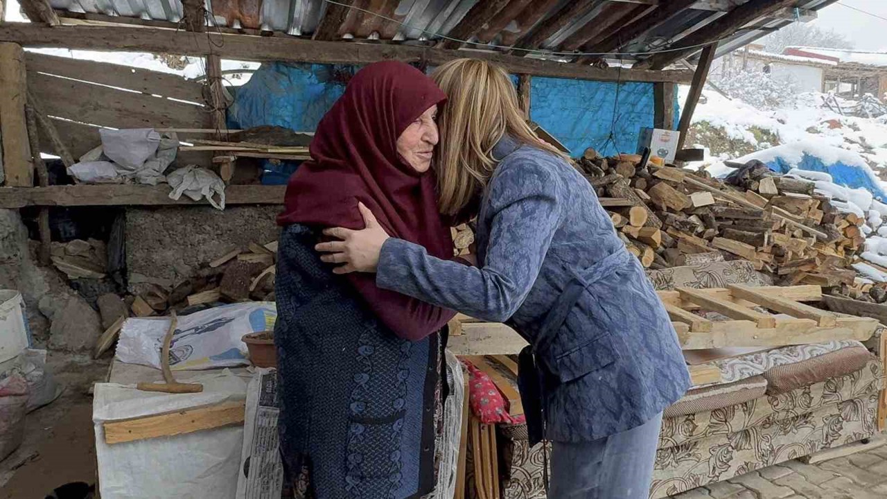 Şehit annesine anlamlı ziyaret
