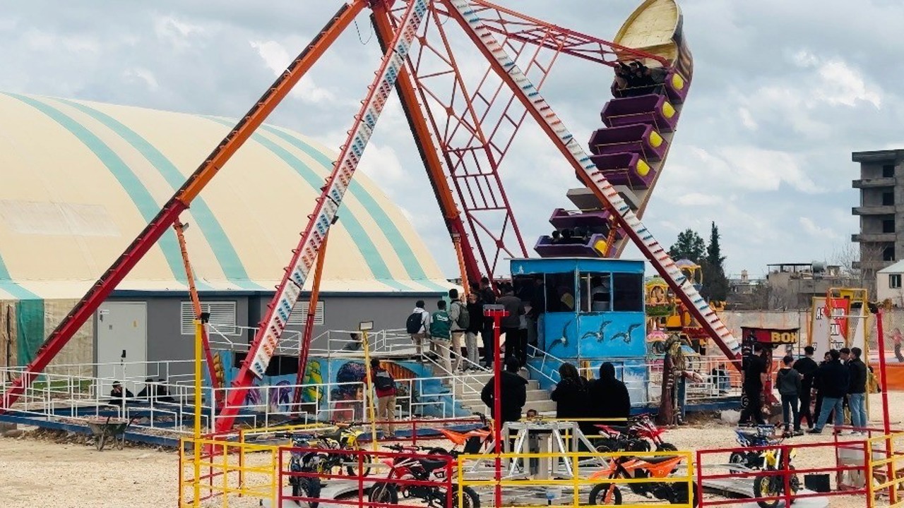 Oyun alanı savaş alanına döndü: O anlar kamerada
