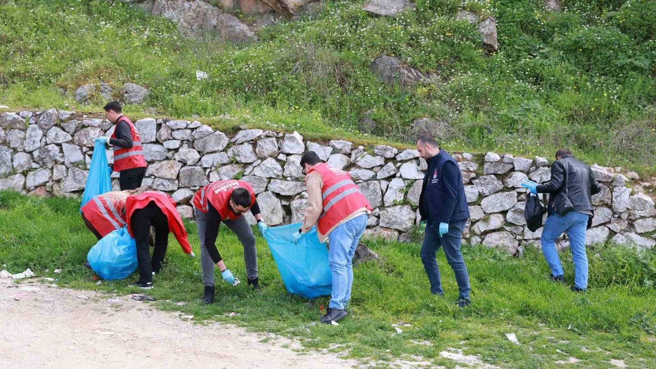 Şehzadeler Belediyesinden Spil’de anlamlı temizlik
