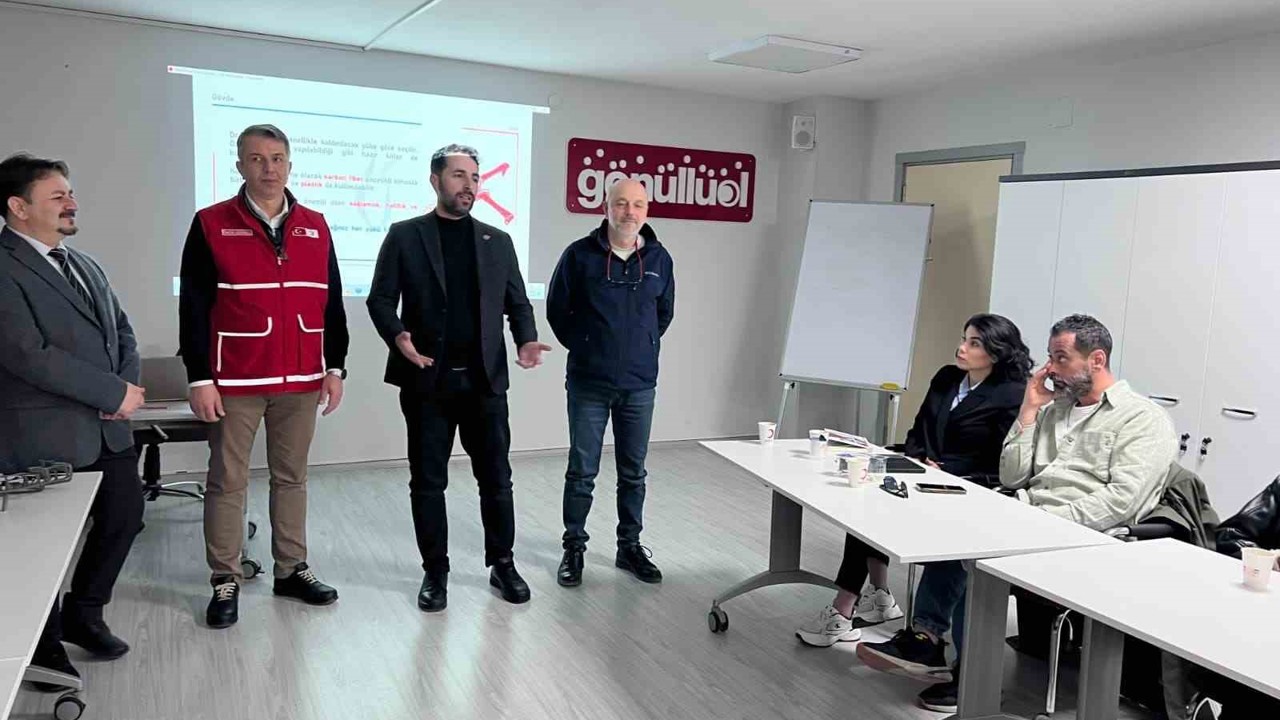 Manisa Medya Akademisi’nde gazetecilere ücretsiz dron eğitimi
