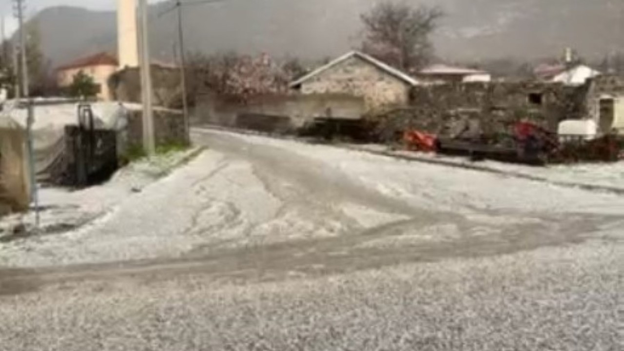 Karapınar’da dolu yağışı
