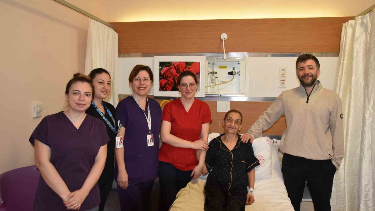 Çanakkale’de nadir görülen sindirim sistemi hastalığına yakalanan hasta sağlığına kavuştu
