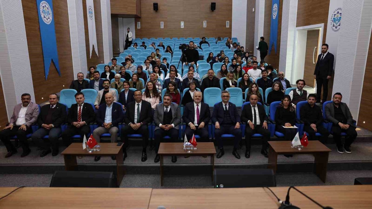 ALKÜ’de iki dev destan tek yürekte buluştu
