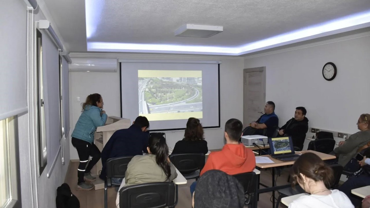 Köyceğiz Meslek Yüksekokulu’nda ‘Tıbbi Aromatik Bitkilerin Peyzajda Kullanımı’ semineri
