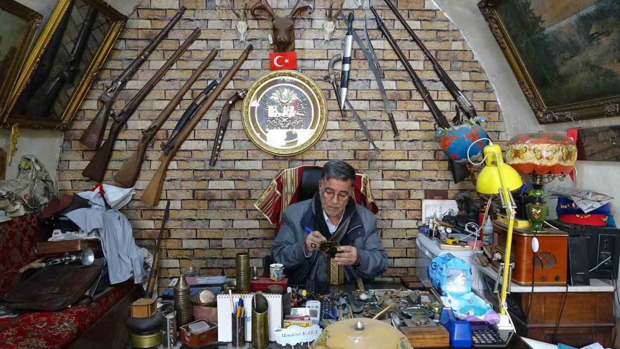 Antikacılardan antika tutkunlarına uyarı: "Her eski antika değil"
