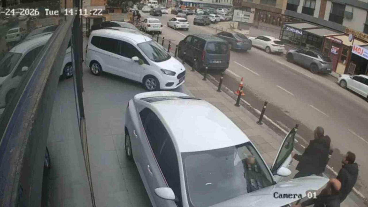 Pendik’te silahlı saldırı: 2 yaralı
