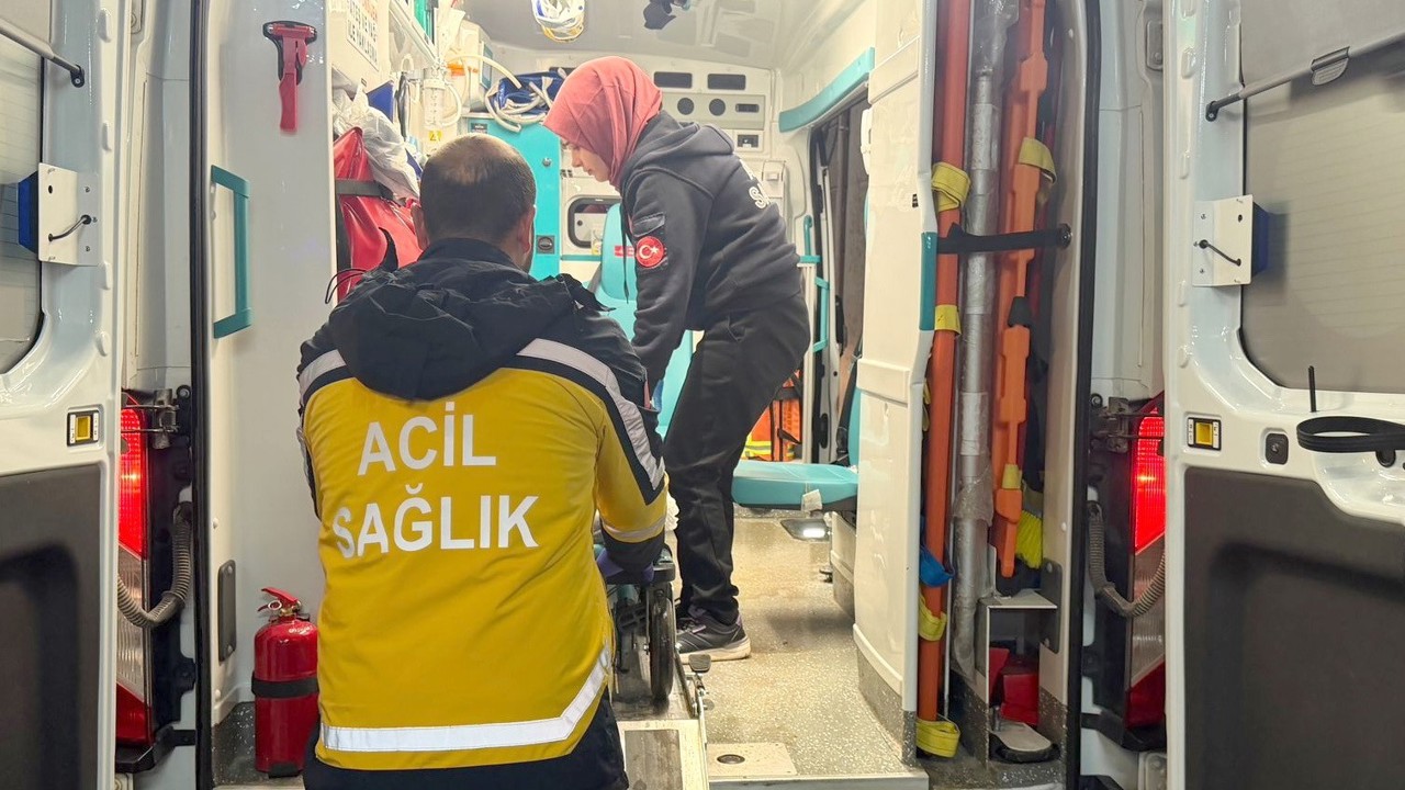 Yüksekten düşen kız çocuğu hayatını kaybetti
