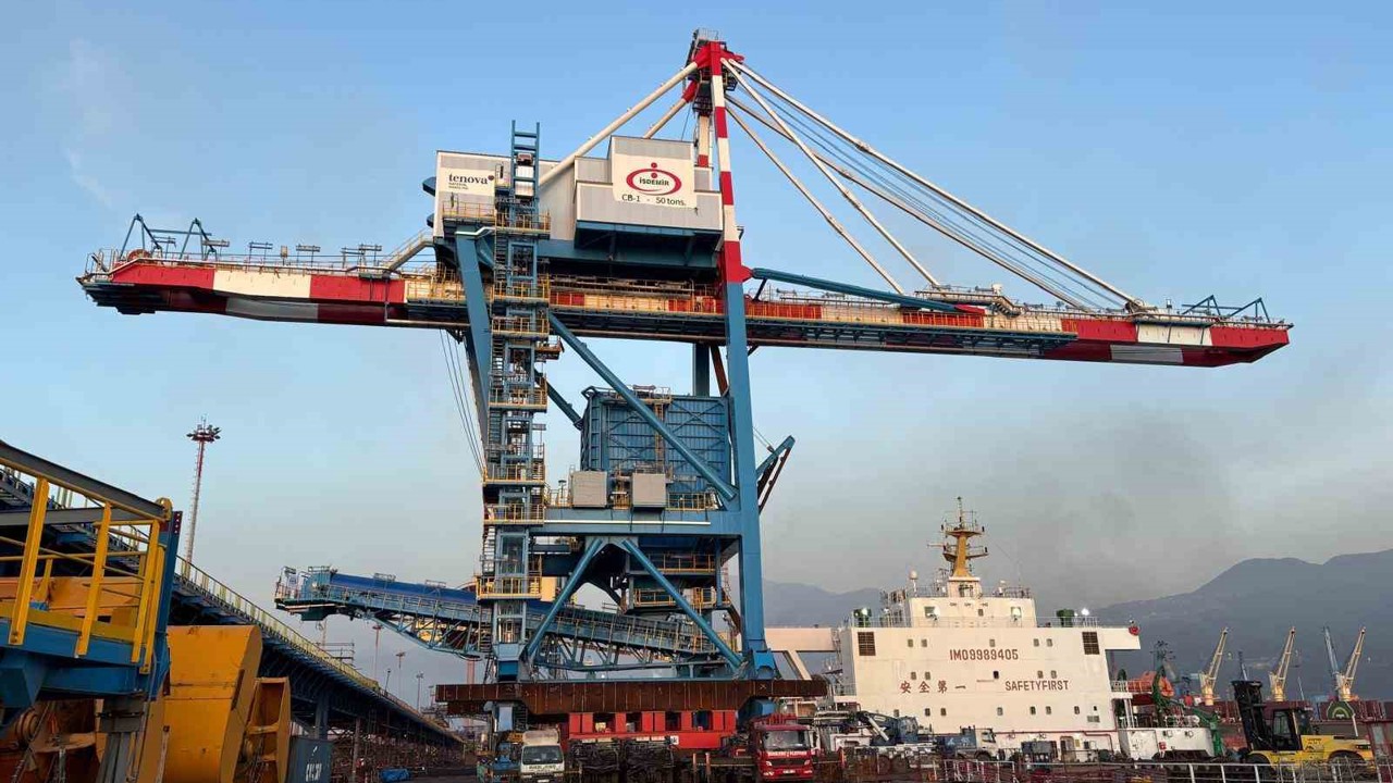 OYAK Denizcilik’ten yapay zeka destekli akıllı vinç yatırımı
